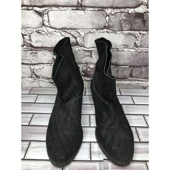 Joe's Black Suede Leather Casual Pull On Heeled Boots Women Sz 7M US/38EU - Picture 16 of 16